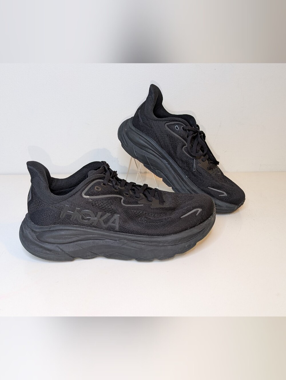 HOKA Women's 8.5 B Black Cushioning Running Shoes